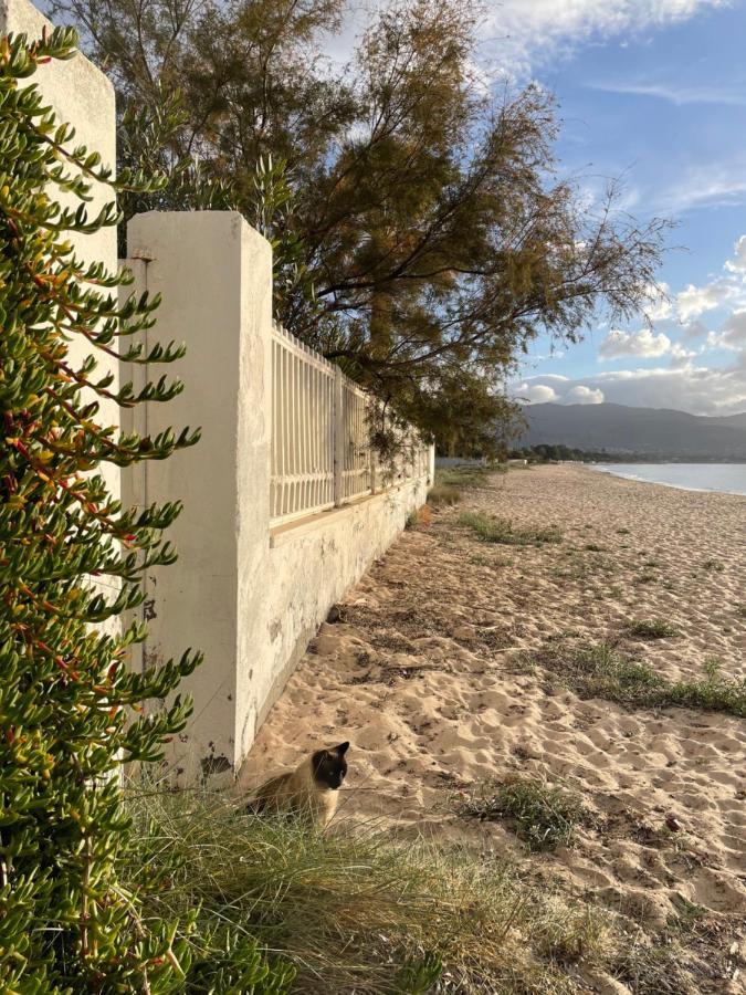 Villa By The Beach Sant'Andrea  Buitenkant foto