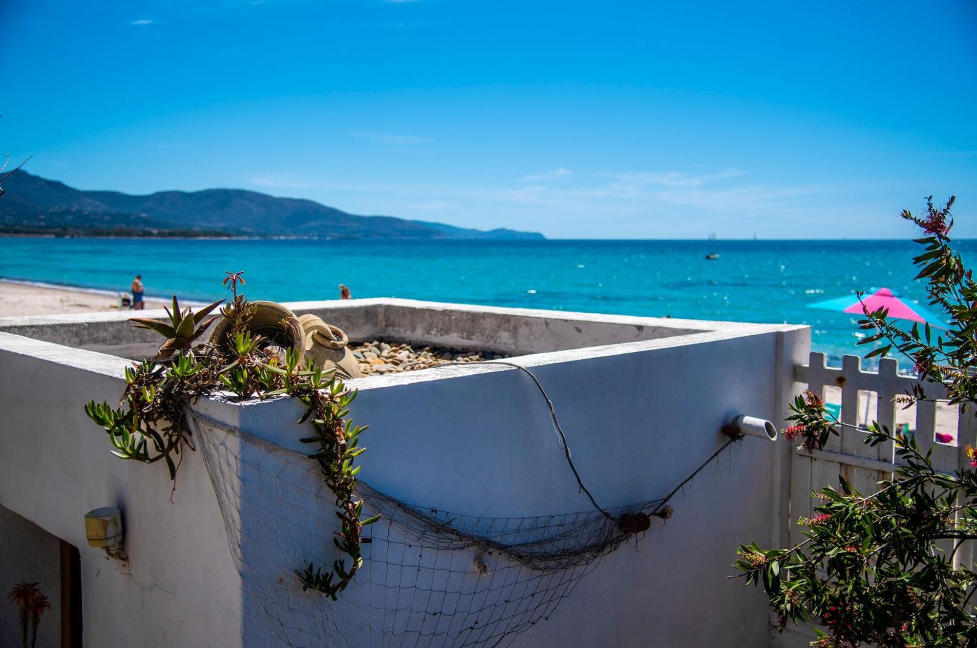 Villa By The Beach Sant'Andrea  Buitenkant foto