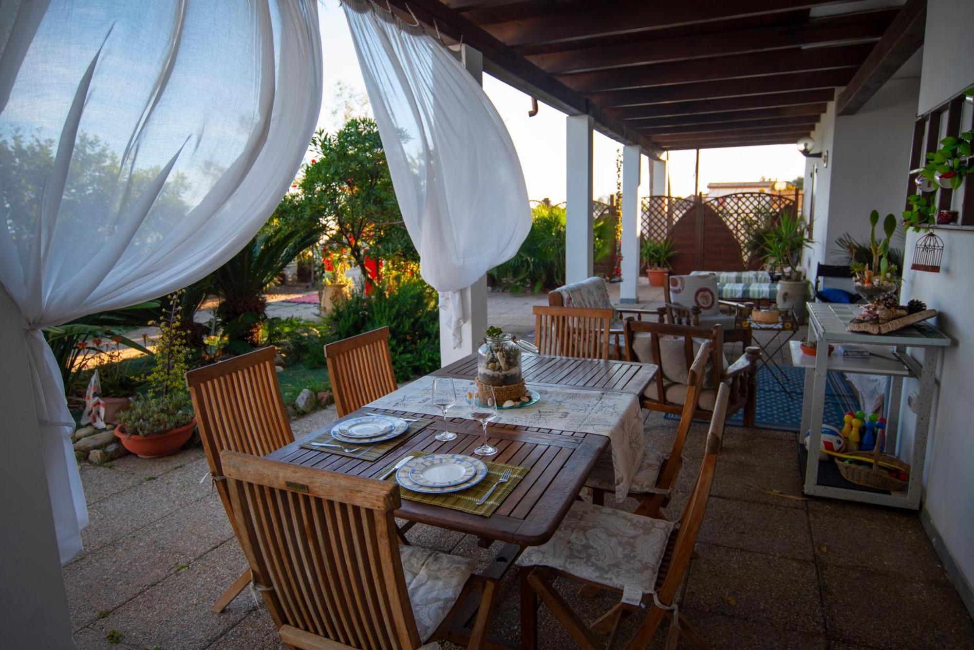 Villa By The Beach Sant'Andrea  Buitenkant foto